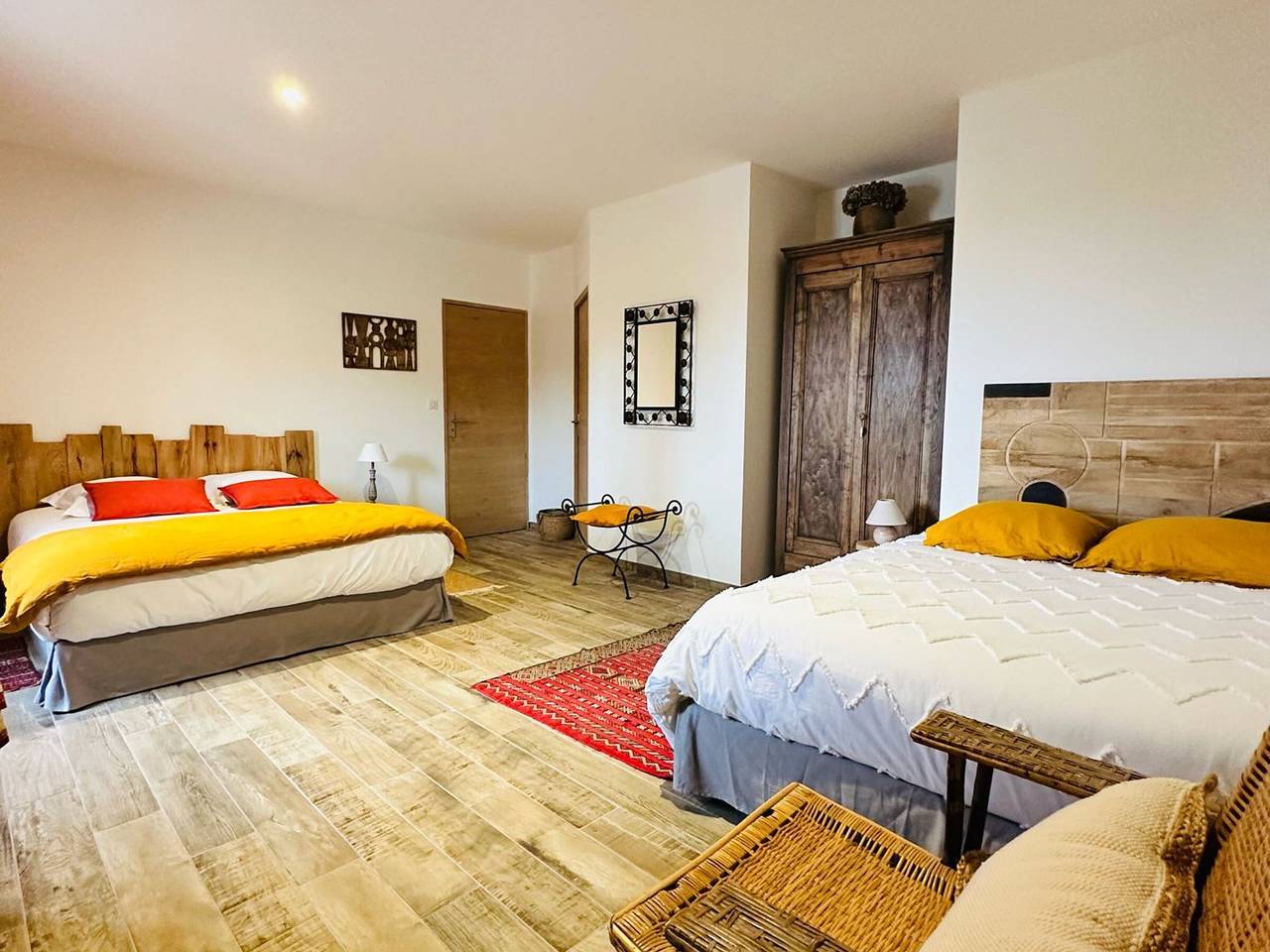 Chambre 4 pers avec piscine chauffée & Wifi in Faverolles, Vallée de la Loire