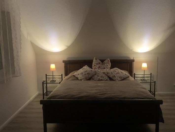 Ganze Ferienwohnung, Ferienwohnung "Möltenorter Strand" - Appartement/Fewo, Badewanne, Wc, Wohn-/Schlafraum in Kieler Förde, Heikendorf