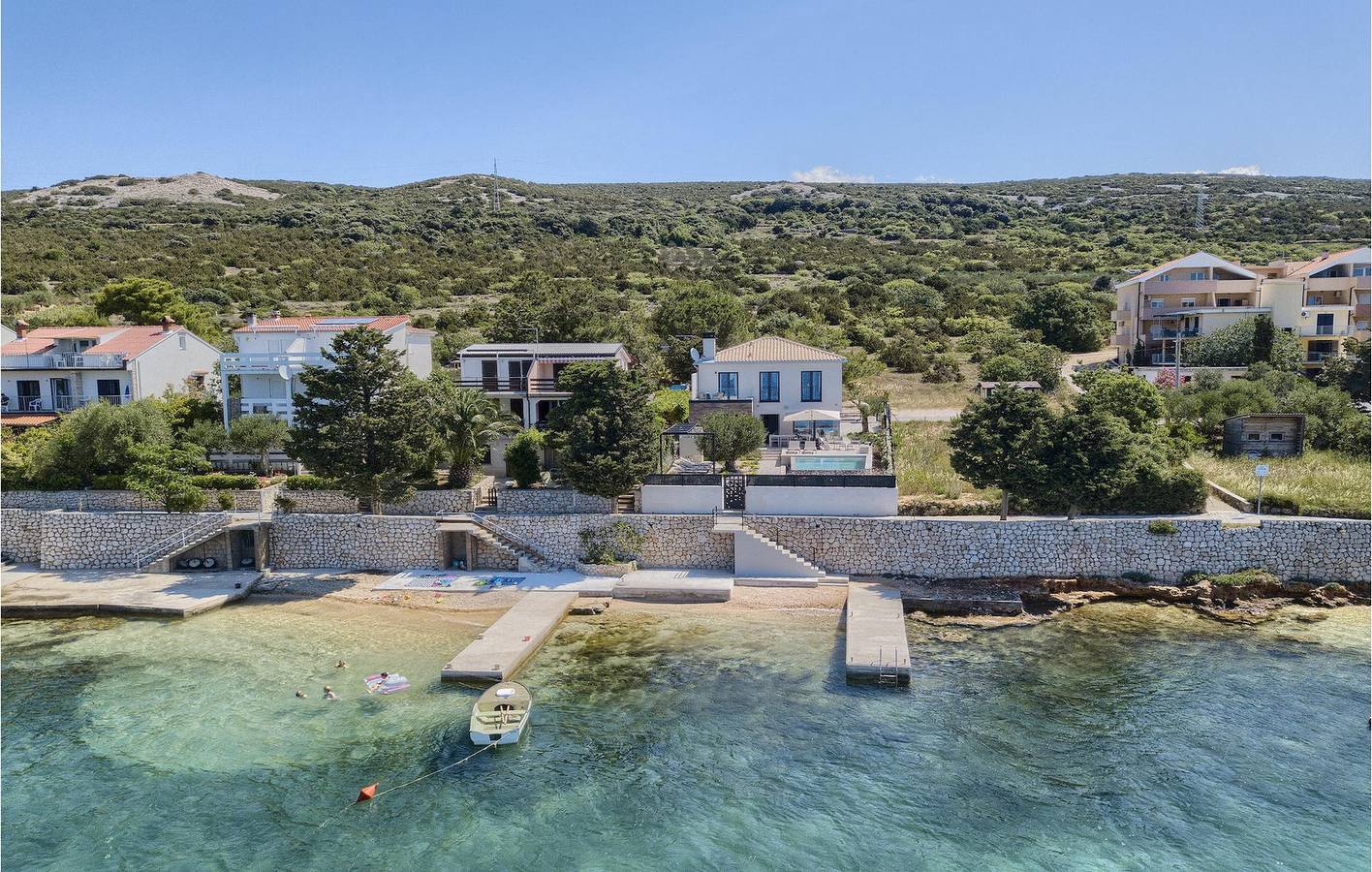 Gemütliche 1-Zimmer-Wohnung mit Pool, Grill und WLAN – nur 900 m vom Strand entfernt! in Stara Novalja, Pag