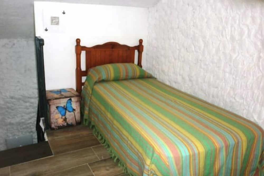 Cueva Mirasierra in Bedmar, Bedmar y Garcíez
