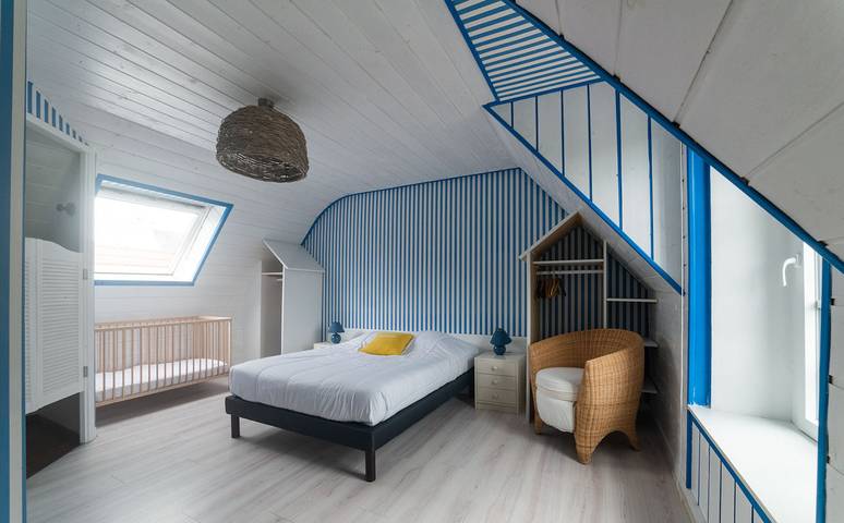 Gîte pour 21 personnes, avec terrasse et jardin en Cotes-d'Armor - 4