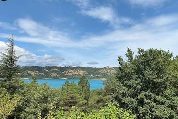 Gîte pour 8 personnes, avec jardin à Les Salles-sur-Verdon