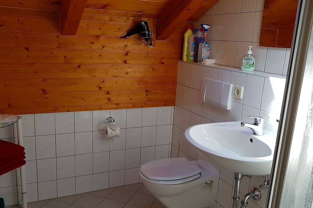 Ganze Wohnung, Ferienwohnung Haus Wiesenblick - Haus Wiesenblick in Oberwössen, Unterwössen