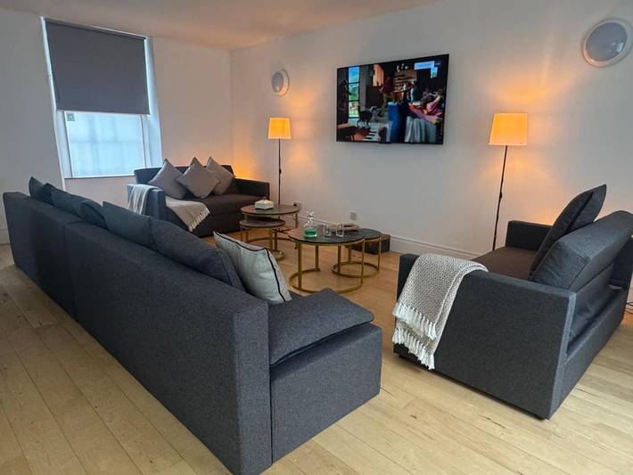 Apartahotel para 17 personas en Edimburgo