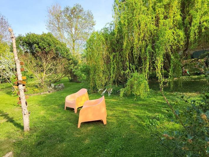 Gîte pour 2 personnes, avec terrasse et jardin à Saint-Siméon-de-Bressieux - 2