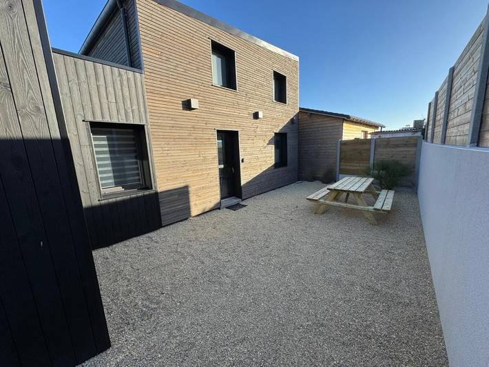 Location de vacances pour 6 personnes, avec vue et jardin à Saint-Côme-de-Fresné - 3