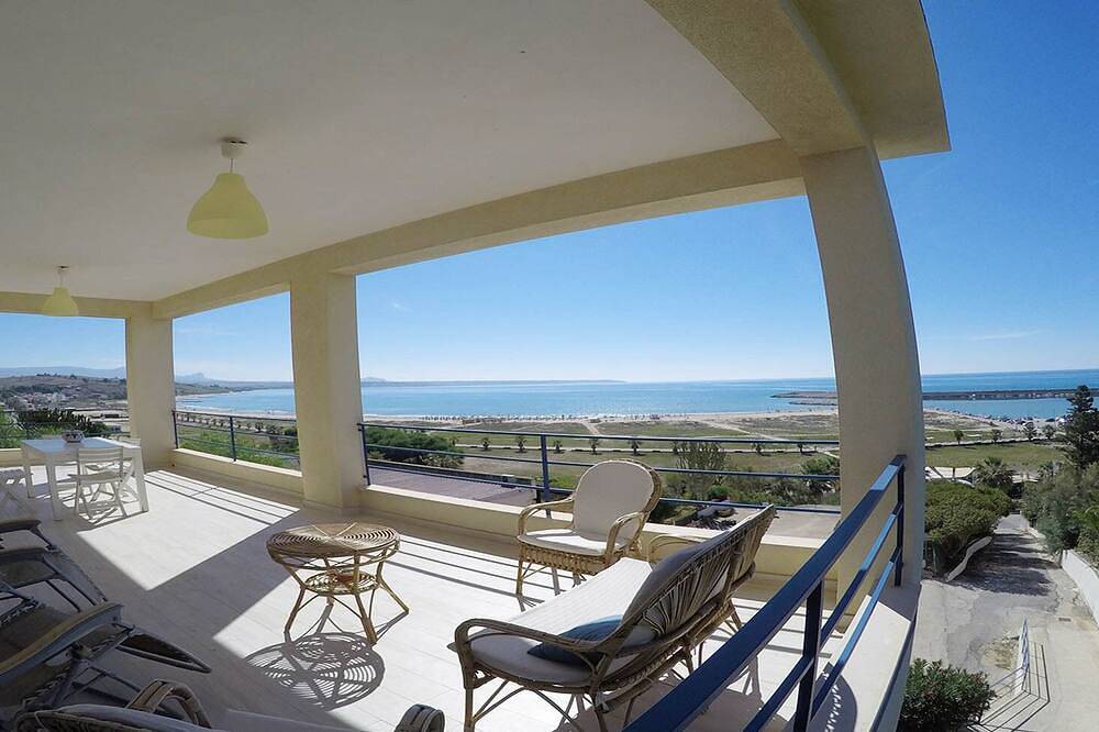 Ganze Wohnung, Ein paar Schritte vom Strand von Porto Palo entfernt, Apartment in einer Villa mit Meerblick in Porto Palo, Agrigento Provinz