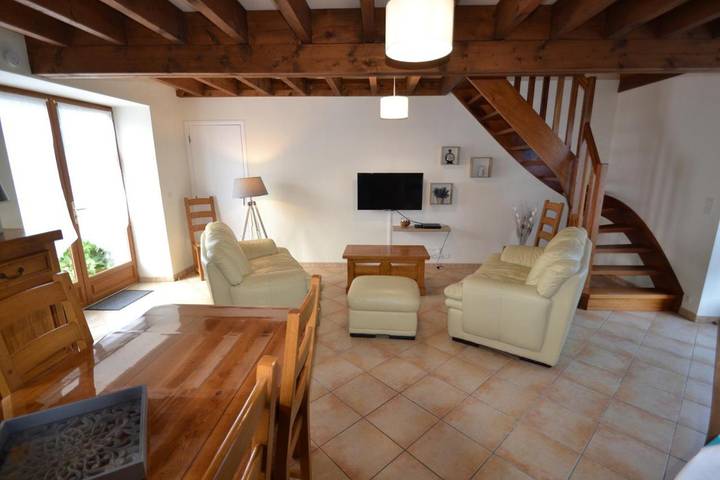Location de vacances pour 7 personnes, avec vue et jardin, animaux acceptés dans Fontguenand - 4
