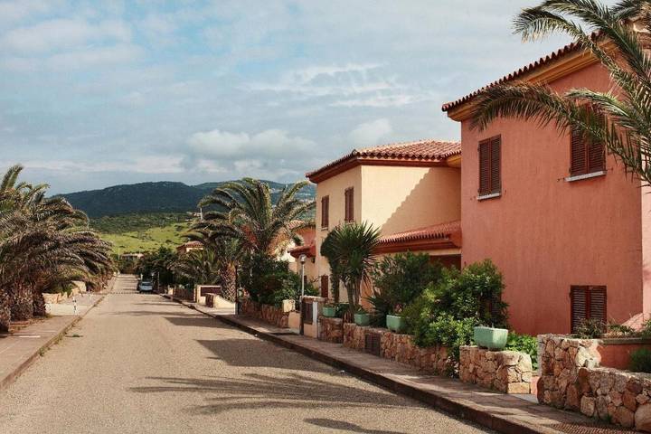 Appart’hôtel pour 5 personnes, avec Terrasse à Isola Rossa