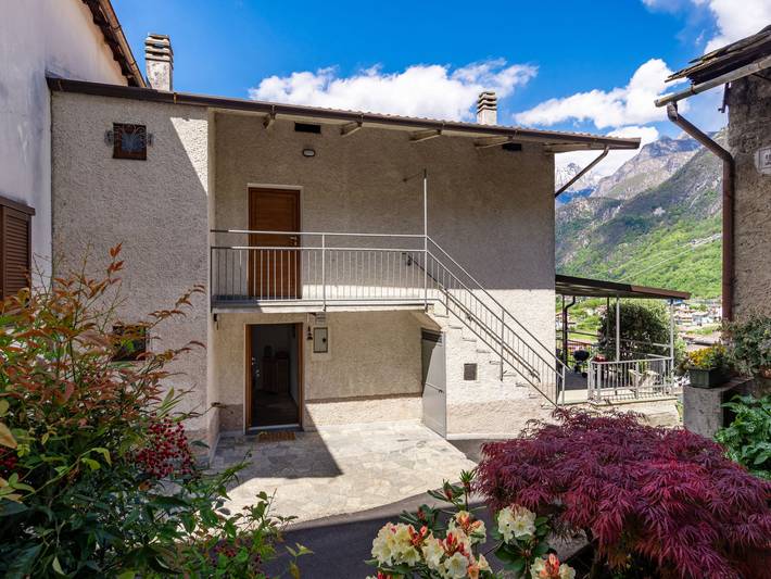 Ferienhaus für 5 Personen, mit Balkon und Terrasse sowie Garten und Seeblick in der Lombardei - 2