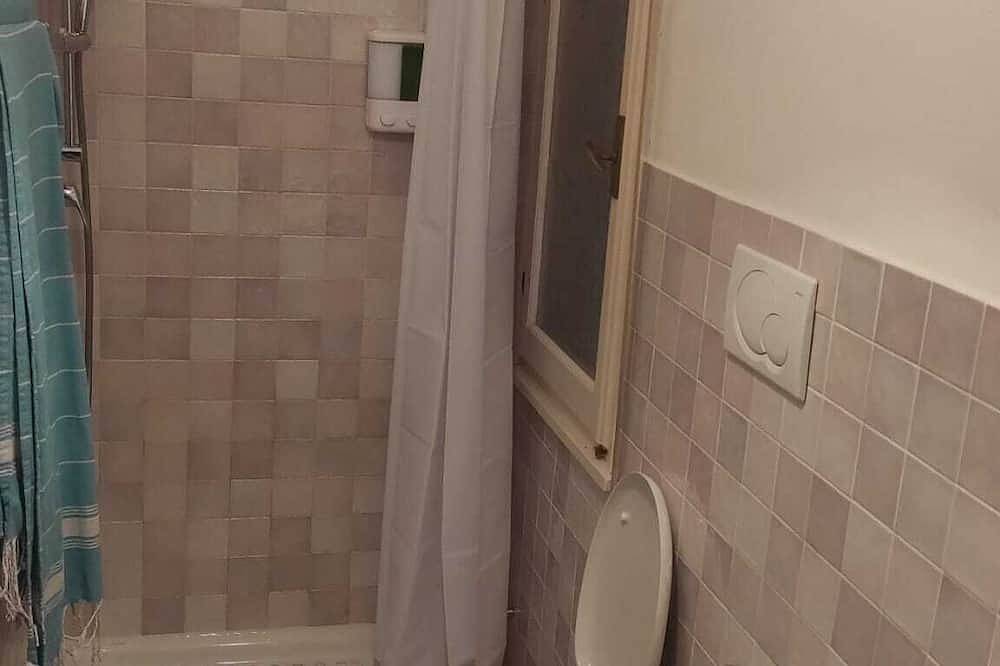 Geheel appartement, Studio apartment on the main avenue of Lido degli Estensi a few meters from the sea in Lido degli Estensi, Provincie Ferrera