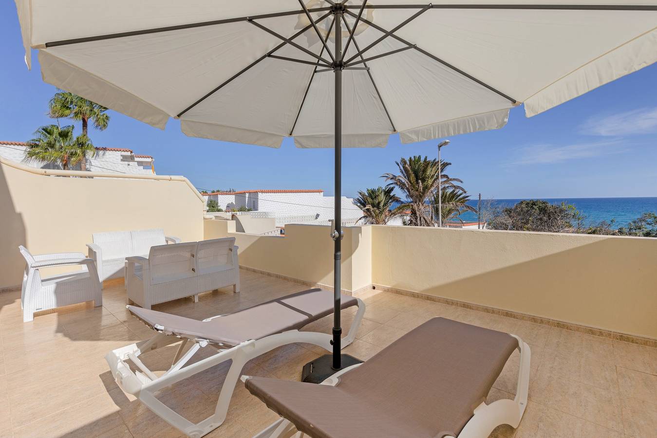 Apartamento inteiro, Casa Del Mar: vistas ao mar, terraço privado e Wi-Fi em Costa Calma in Costa Calma, Südliche Bucht Costa Calma