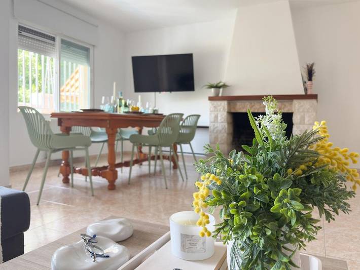 Apartamento para 8 personas, con Balcón y Terraza además de Jardín y Piscina en Madrigal de la Vera