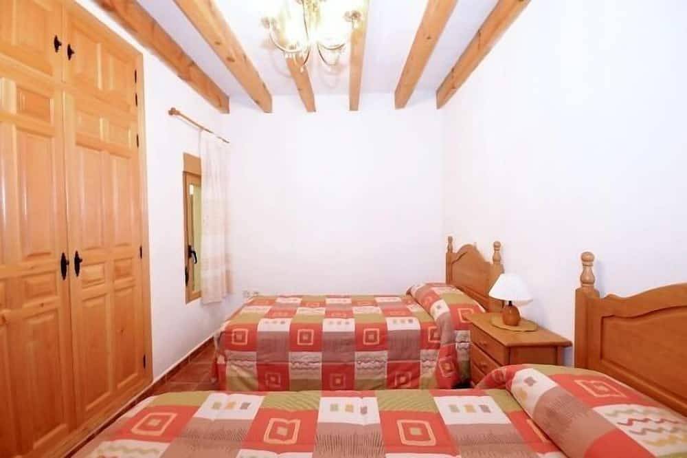 Casa rural (alquiler íntegro) El Fresno para 10 personas in Arcones, Provincia de Segovia