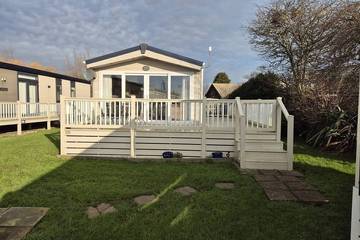 Static Caravan for 6 People in Winchelsea Beach, High Weald, Photo 4