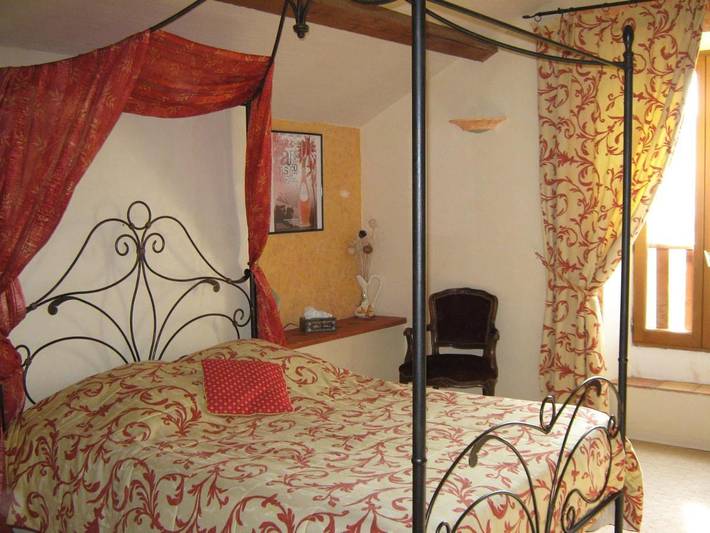 Chambre d’hôte pour 2 personnes, avec Terrasse ainsi que Jardin et Vue à Pierrefeu-du-Var - 2