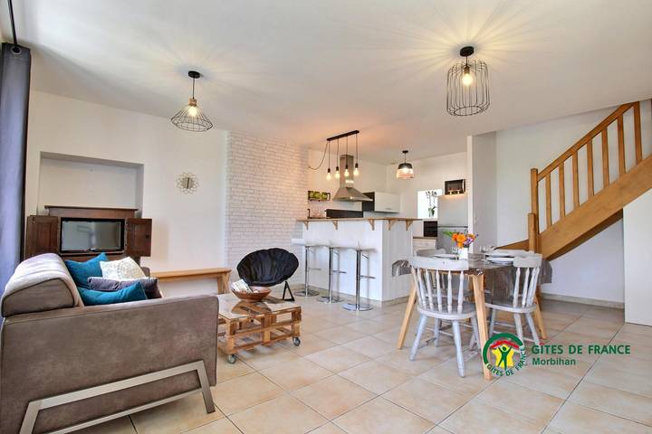 Gîte pour 6 personnes, avec Terrasse ainsi que Jardin et Vue à Séné