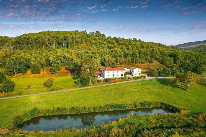 Chalet für 11 Personen, mit Garten und Terrasse sowie Pool, mit Haustier - 1
