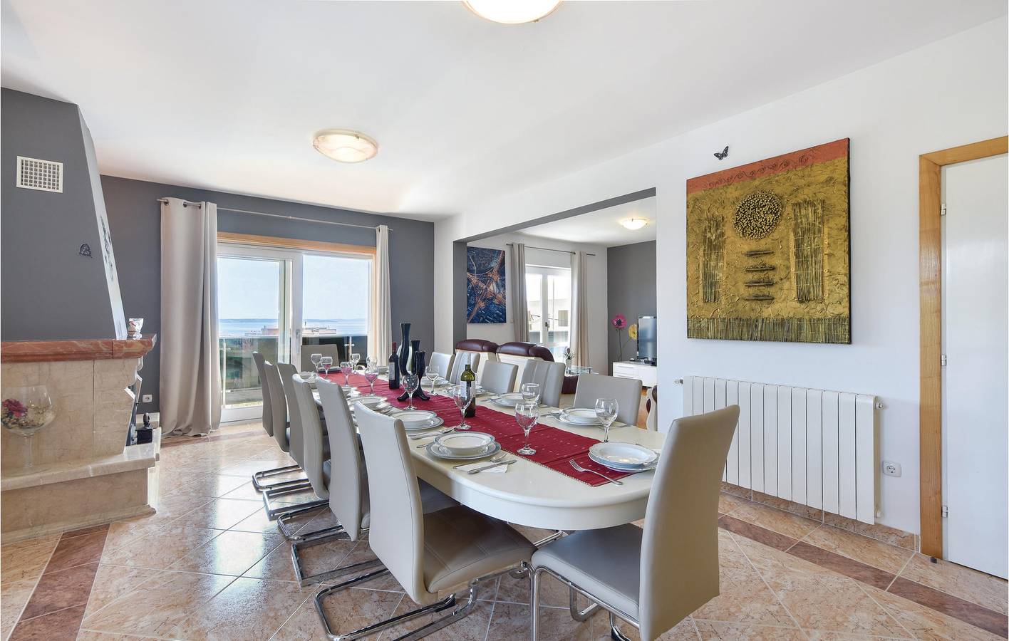 Spacious 2-Bed Apartment with Pool, Wi-Fi & Just 900m to Beach in Grljevac (Podstrana), Podstrana