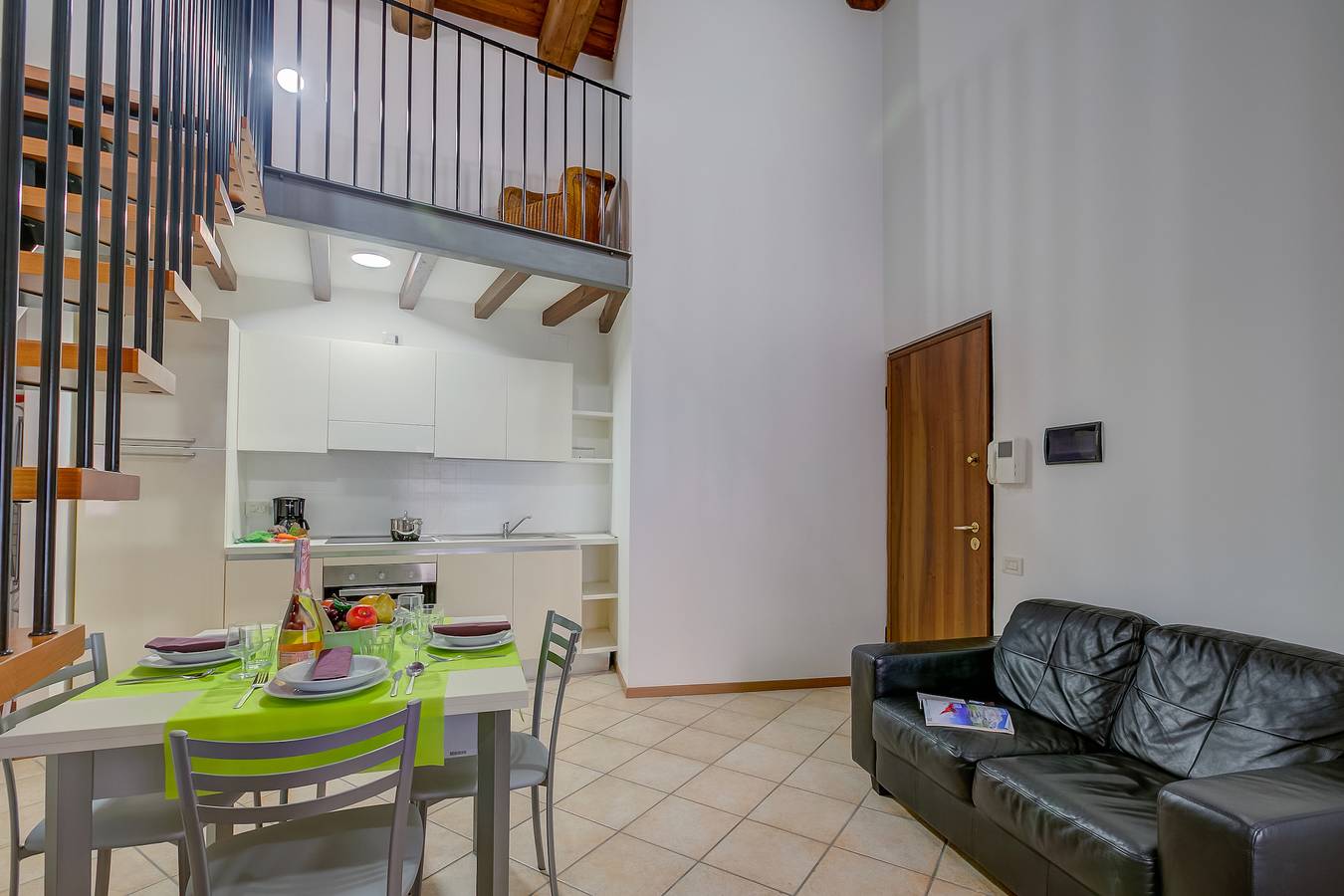 Entire apartment, Casa Alpino 10 in Riva del Garda, Garda Mountains