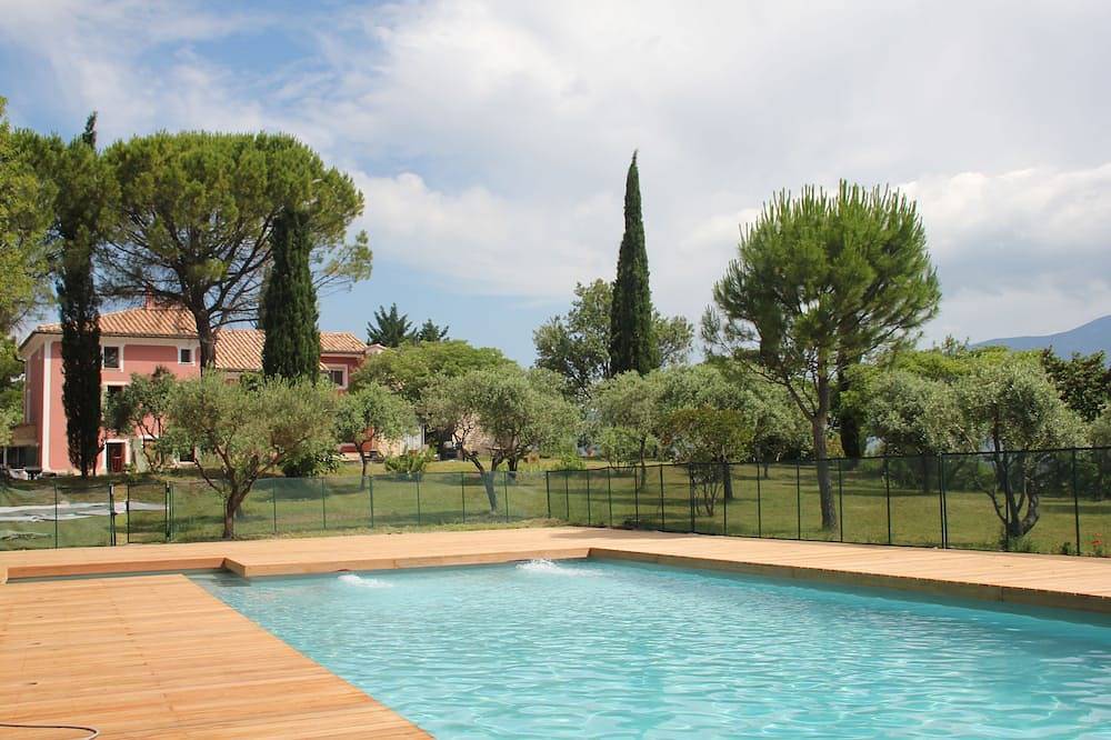 Gîte pour 5 Personnes dans Mormoiron, Parc naturel régional du Mont-Ventoux
