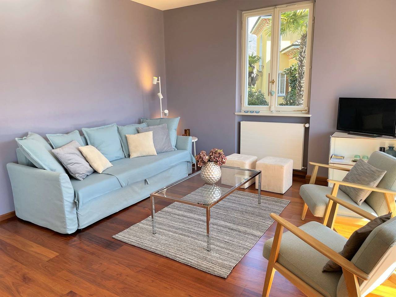 Entire apartment, Spacious attic apartment with panoramic views, patio and sunbathing area in Locarno, Ticino Alps and Verbano