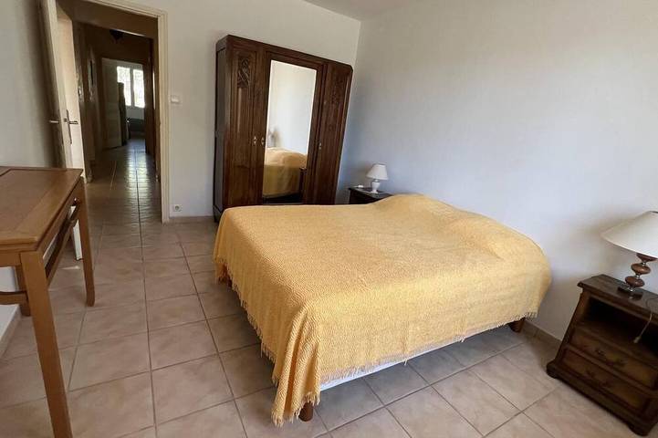 Location de vacances pour 4 personnes, avec jardin à Carnoules - 3