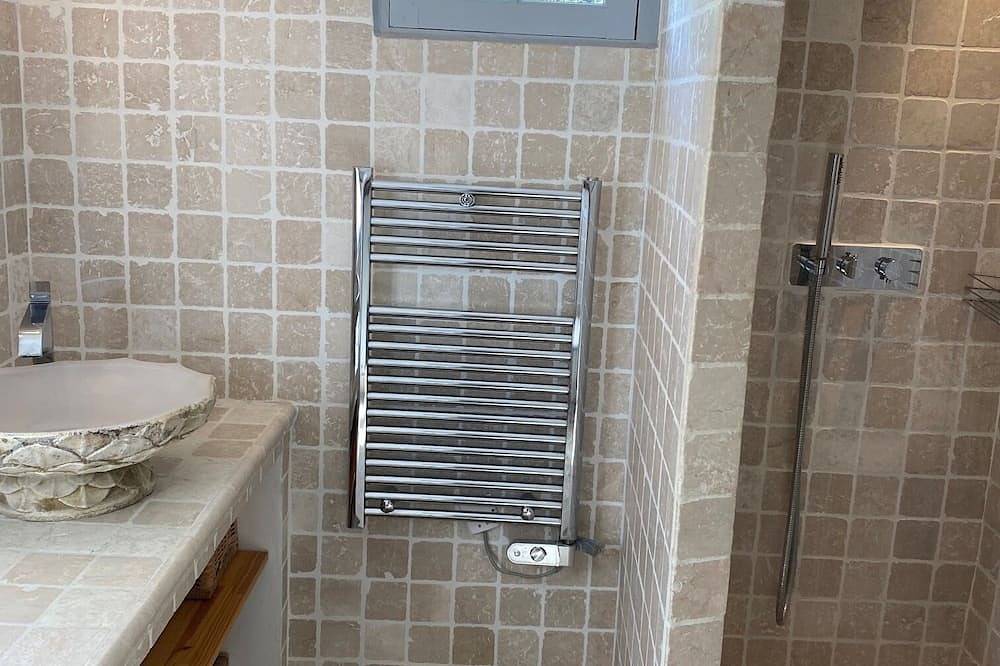 Charming bergerie with swimmingpool in Tourrettes-sur-Loup, Cannes region