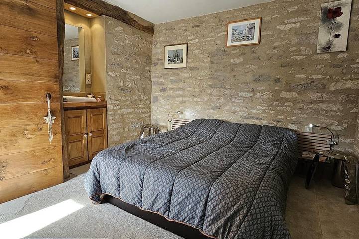 Location de vacances pour 5 personnes, avec jardin à Varaire - 2