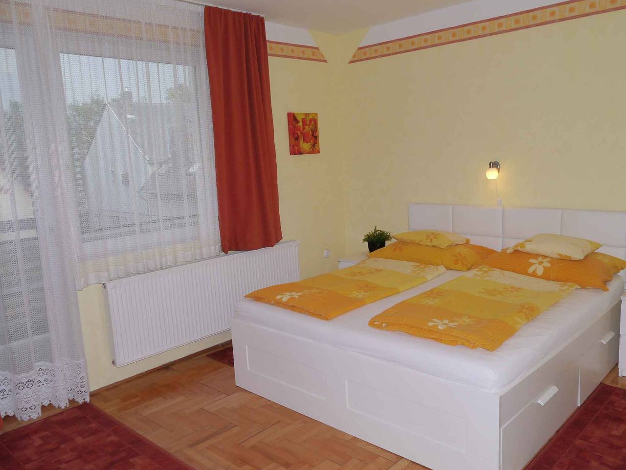 Ganze Ferienwohnung, Ferienwohnung mit Wlan in ruhiger Lage  in Heviz, Balaton Region