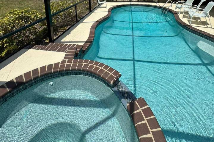 Villa - Sleeps 6 &  sports boat in Cabo Coral, Southwest Florida