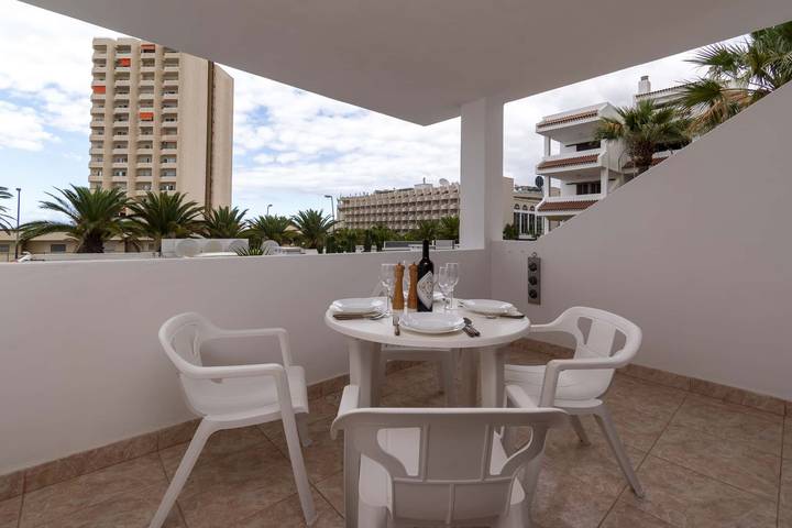 Gîte pour 2 personnes, avec balcon/terrasse et piscine à Los Cristianos