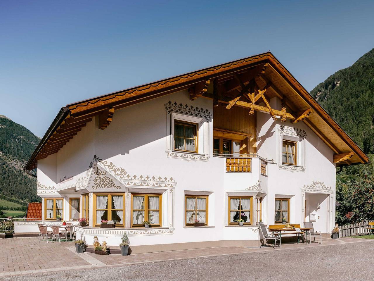 Ganze Ferienwohnung, Apart Romantica - Wohnung Dorfblick in Nauderer Berge, Pfunds