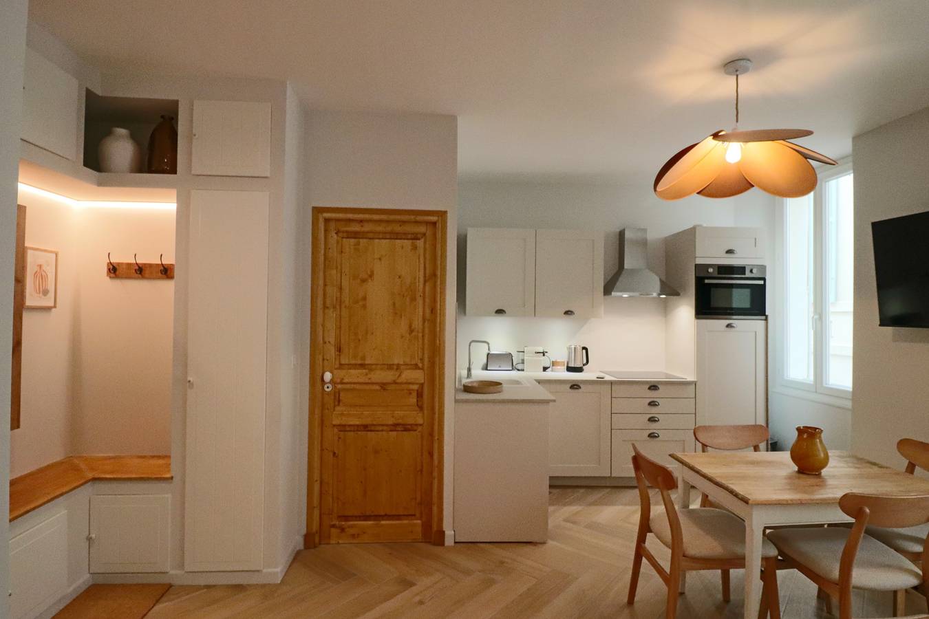Hel leilighet, Séjour de Luxe au Vieil Antibes & plage in Antibes, Cannesregionen