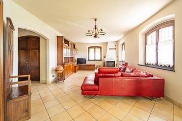 Villa per 5 Persone in Monchiero, Langhe, Foto 1