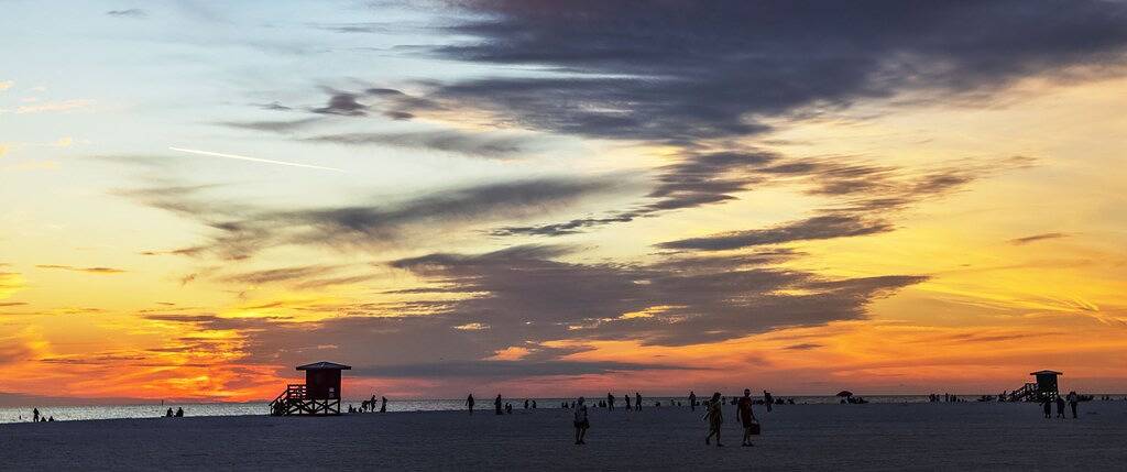 Steps to Siesta Key Beach & Village - 2Br w/ Private Balcony in Sarasota Beach, Siesta Key