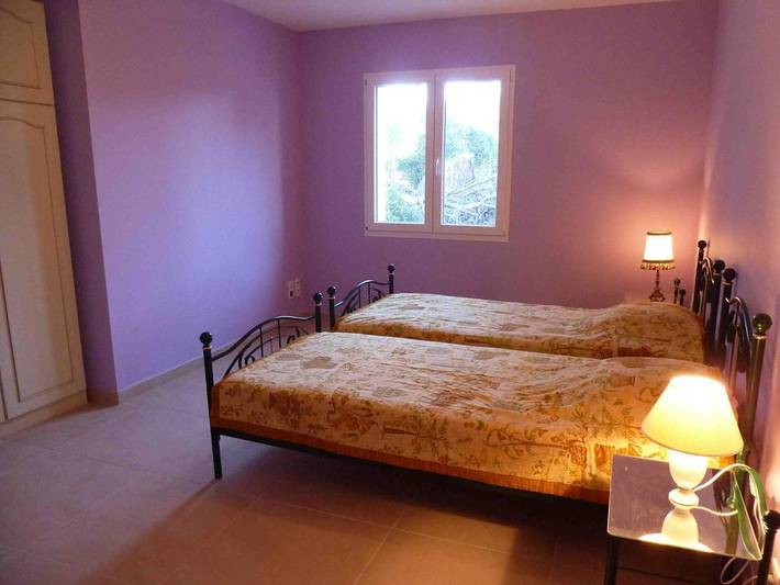 Location de vacances pour 8 personnes, avec vue et piscine ainsi que jardin et bassin pour enfant, animaux acceptés à Carcès - 4