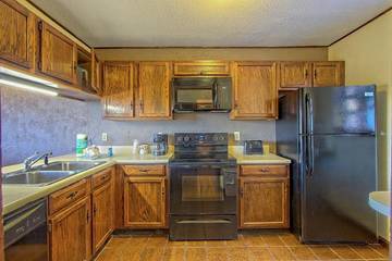 Vacation Rental for 8 Guests in Blue Ridge Parkway, Sugar Mountain, Picture 3