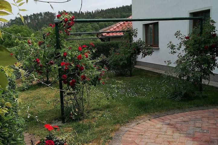 Ferienhaus für 7 Personen, mit Garten und Terrasse