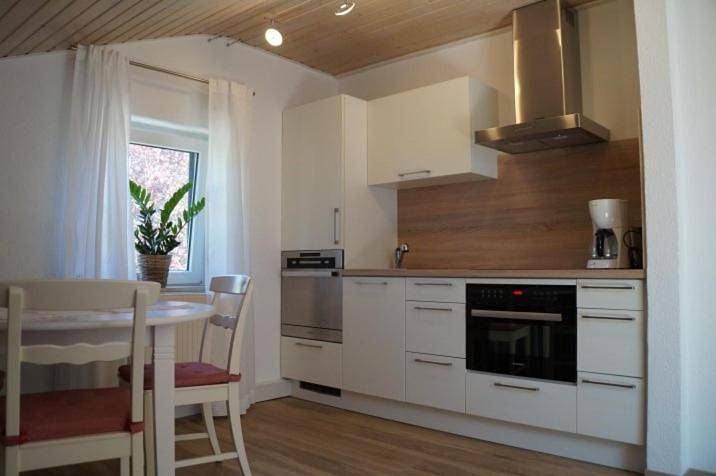 Ferienwohnung für 2 Personen, mit Terrasse und Garten sowie Ausblick in Ihringen am Kaiserstuhl