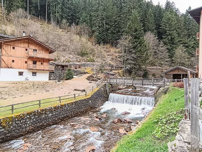 Gîte pour 7 personnes, avec jardin à Rabbi - 4