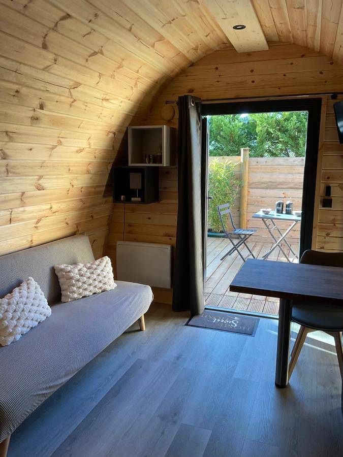Appartement entier, A l ombre des pods Chardonnay et spa in Saint-Hilaire, Région de Limoux