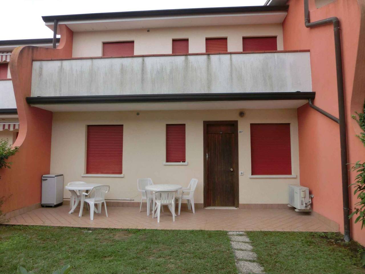 Appartamento intero, Appartamento con aria condizionata, terrazza e piscina  in Bibione, Provincia di Venezia