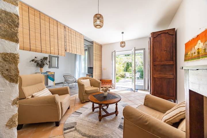 La loubatonne – Comfortable, Peaceful Holiday Home in the Countryside in Langon region