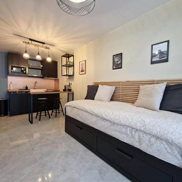 Gîte pour 3 personnes, avec terrasse et jardin à Puiseux-en-France