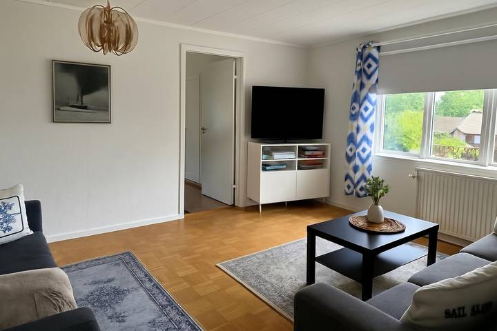 Hel lägenhet, Lägenhet för 7 Personer med havsutsikt in Gamleby, Västervik