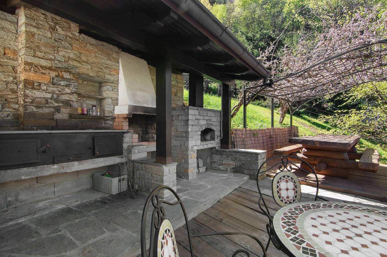 Ferienhaus „Natura E Relax“ mit Bergblick, privatem Garten, Grill und Wlan in Cosio Valtellino, Orobie Alpen West