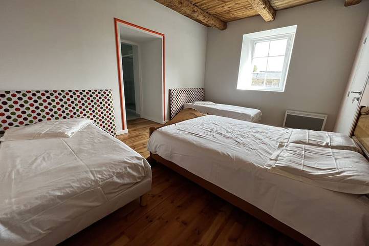 Location de vacances pour 8 personnes, avec jardin et terrasse, animaux acceptés à Saint-Donan - 3