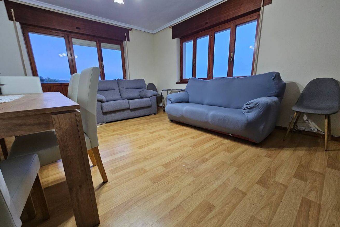 Appartement entier, Spacious Apartment with Full Kitchen & Wi-Fi in Tapia de Casariego, Côte Cantabrique