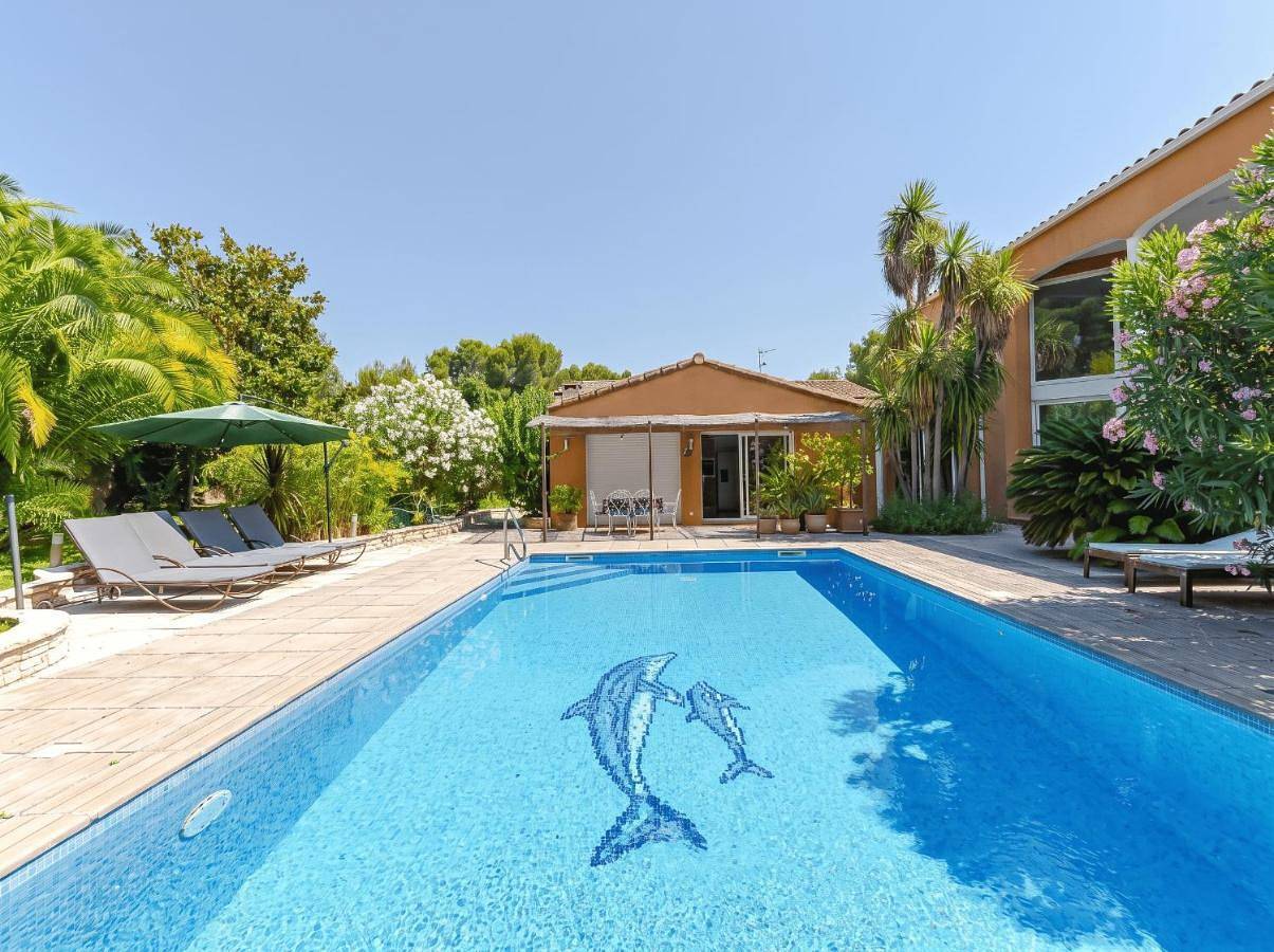 Villa Exotique, Luxueux, Piscine, Calme, Parking in Rognac, Côte méditerranéenne (France)